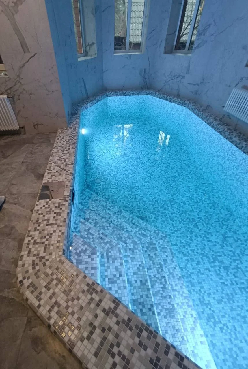 Уютный домашний бассейн